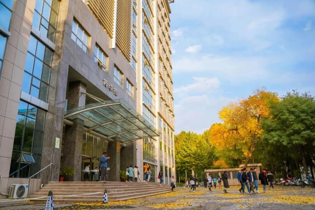 六大艺术学院和九大美院之间有什么区别？重庆美术集训学校学子来张知识啦！