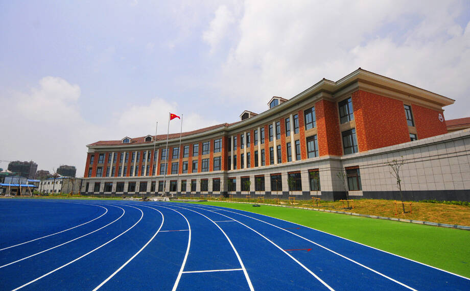 美术生要该如何报考志愿，才能踏入大学校门？重庆美术集训画室为你指点一二！