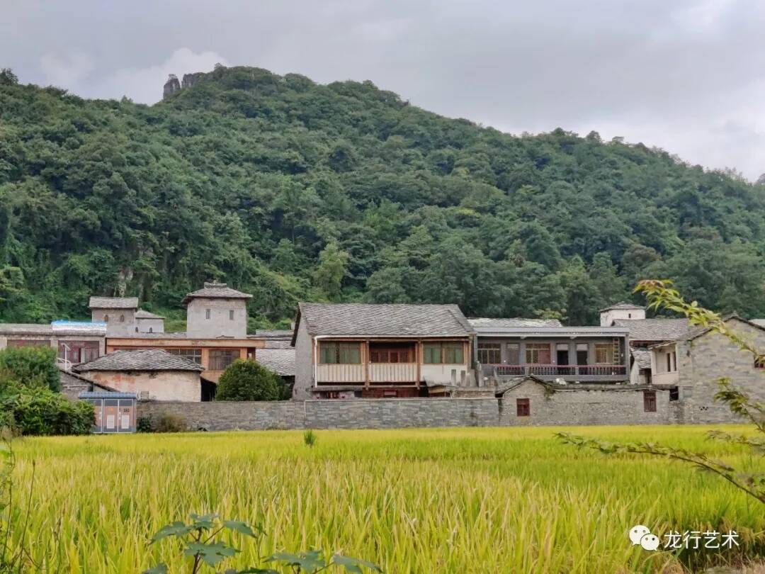观画展 ‖ 美术生写生真的累，负重几十斤日行上万步记录了这些美景......