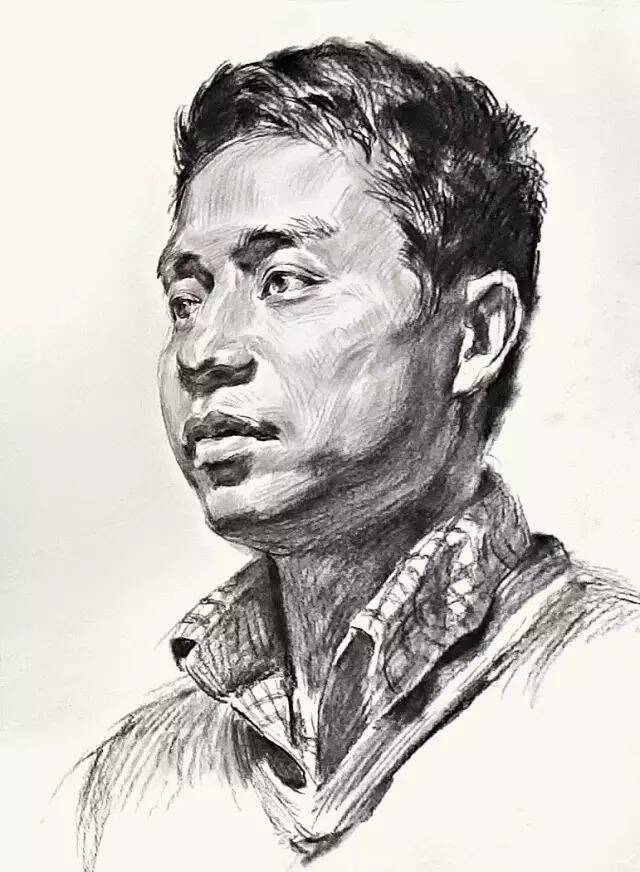 重庆十大画室素描教学｜美术生如何处理格子衬衫的褶皱？