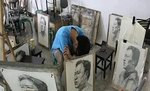 美术集训在本地找画室好，还是到外地找画室好？