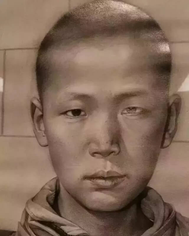 重庆美术高考培训学校收集分享|九大美术学院素描作品，你觉得哪家美院画的好！图二十八