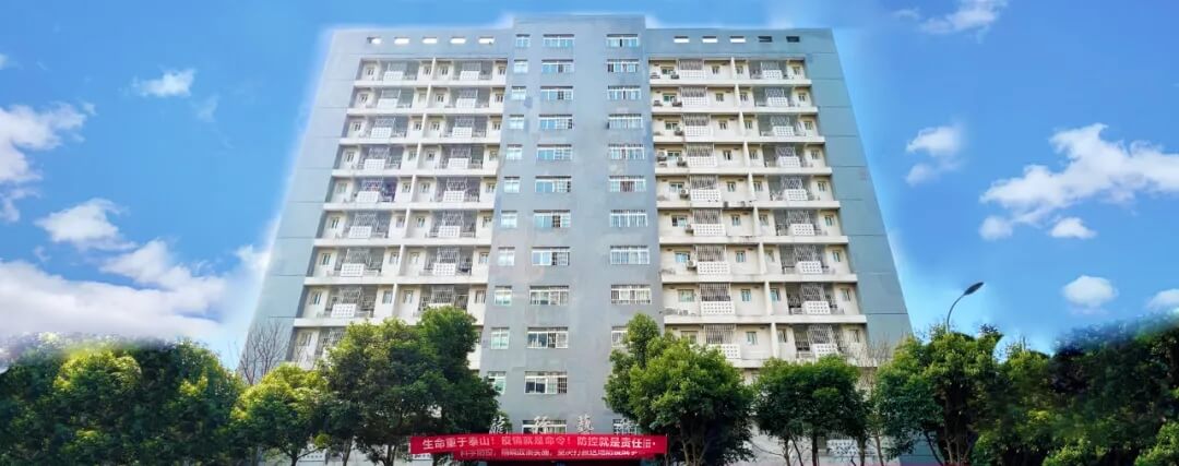 景德镇陶瓷大学2022年美术类?？迹ǜ词裕┑髡?><h4>景德镇陶瓷大学2022年美术类校考（复试）调整公告</h4></a></li><li><a href=
