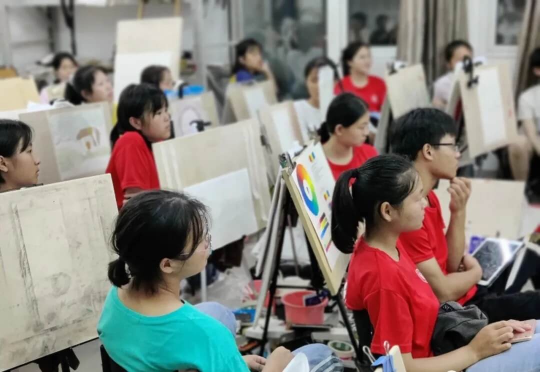 “双减”政策下国内美术教育的前景如何？8