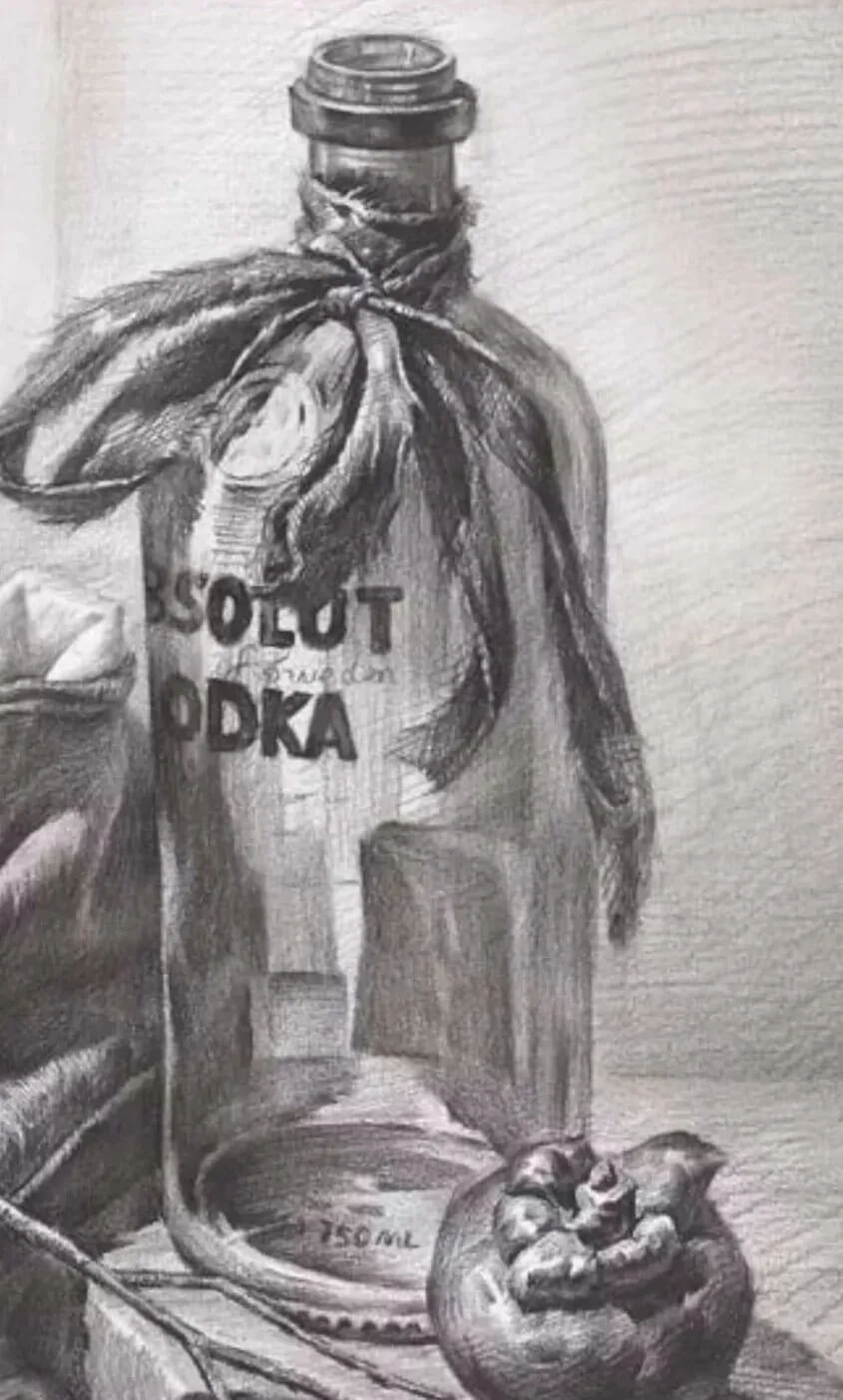 素描静物时，玻璃质感总是画的不到位！看完这篇你就知道如何画了！图六