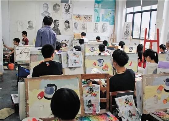 重庆美术集训画室收集了艺考期间的20个小技巧，不容错过！