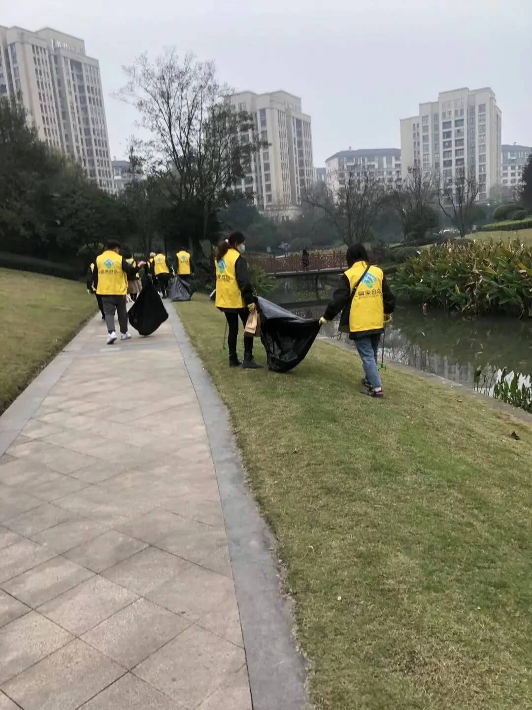 龙行公益 ‖ 助推环保齐动员，重庆龙行画室在行动！图四